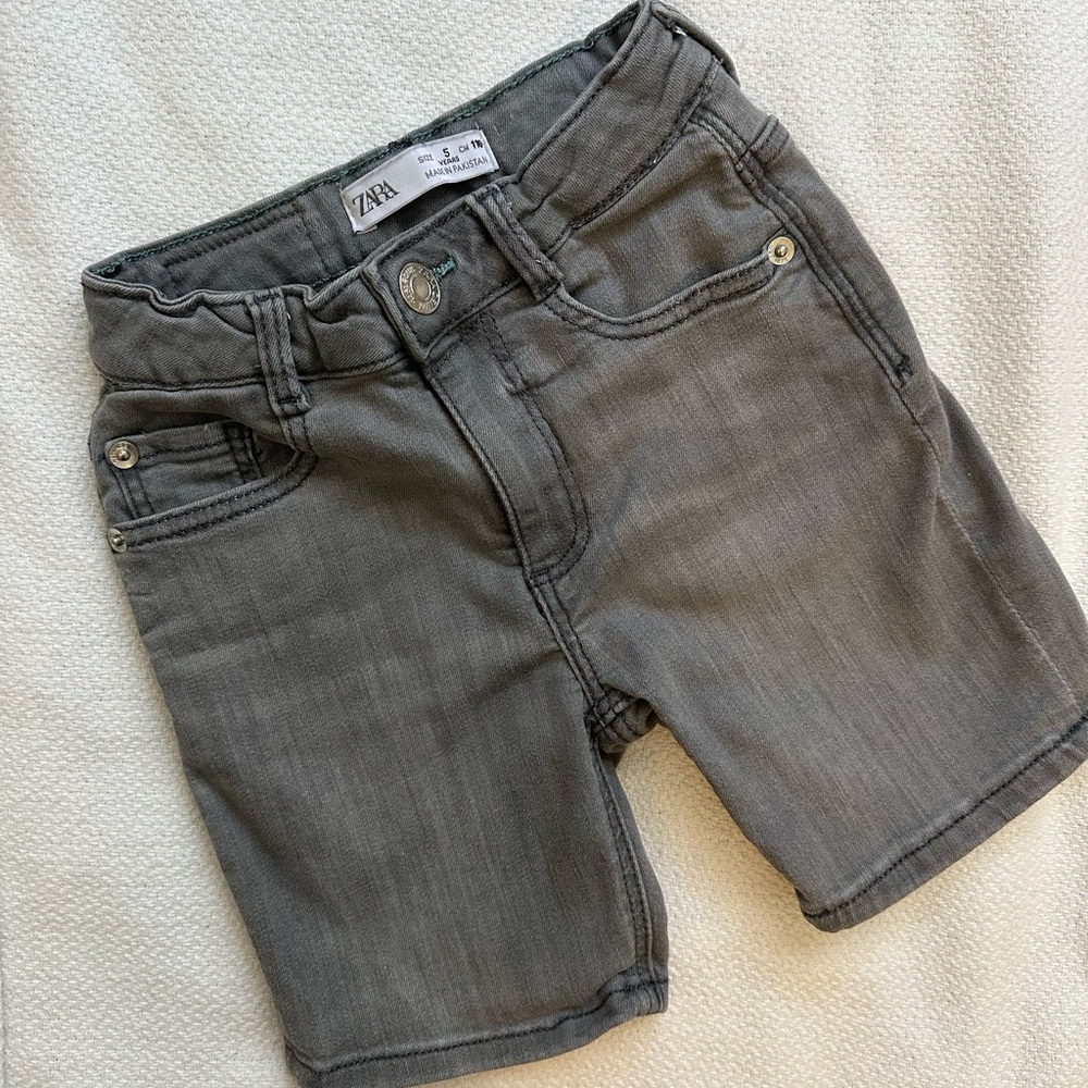 Zara Gray Casual Denim Shorts